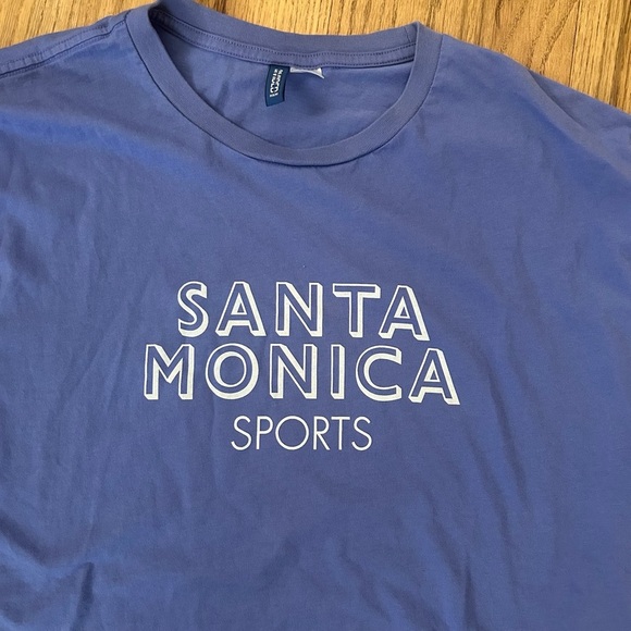 Divided Men’s Graphic Santa Monica Sports Active T-Shirt Sz XL - Picture 2 of 6
